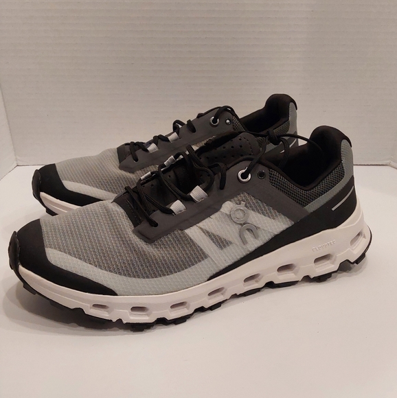 On Running Shoes - ON CLOUDVISTA 8.5W BRAND NEW
